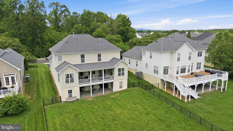 6657 Oakton Ave, Haymarket, VA 20169