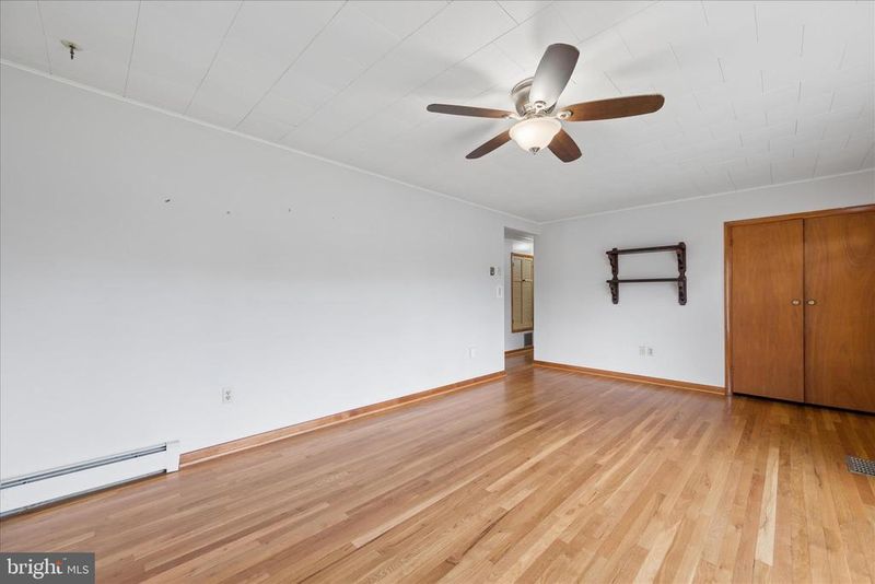 107 Eyler Rd, Thurmont, MD 21788