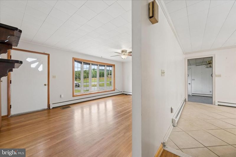 107 Eyler Rd, Thurmont, MD 21788