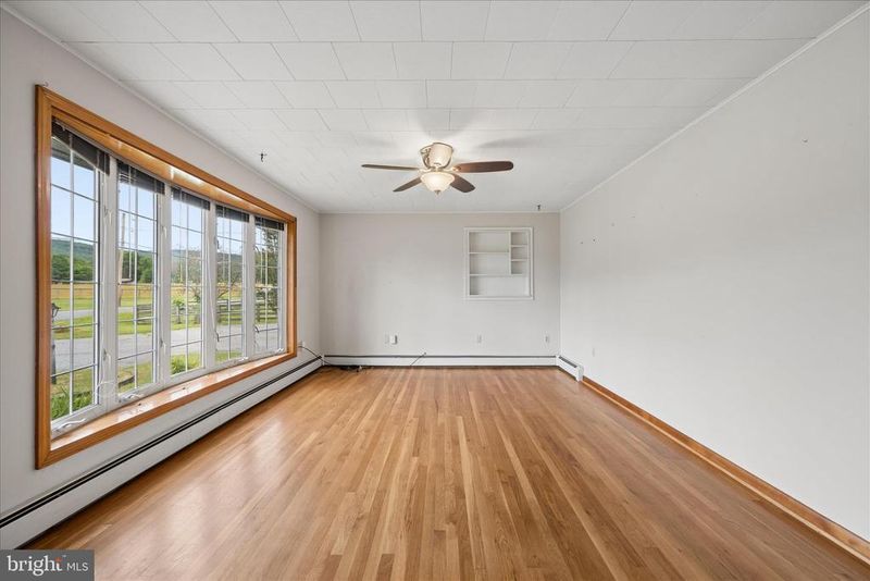 107 Eyler Rd, Thurmont, MD 21788
