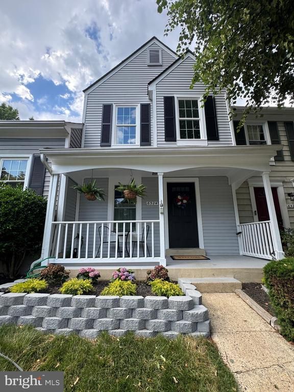 6324 Chimney Wood Ct, Alexandria, VA 22306