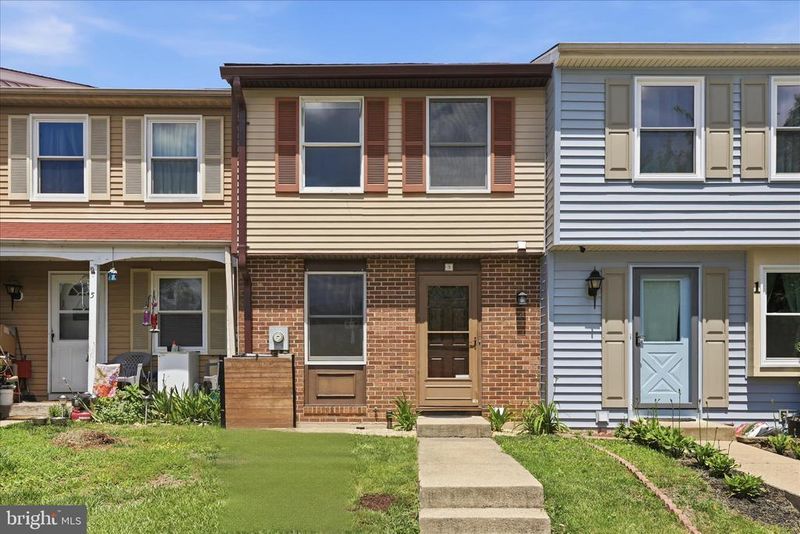 3 Valley Park Ct, Damascus, MD 20872
