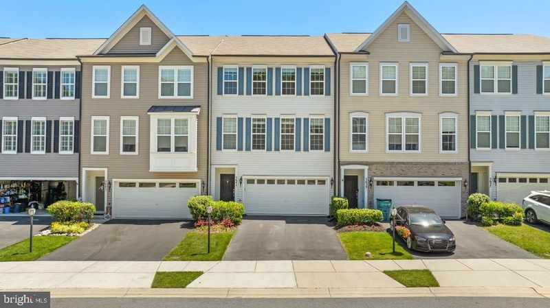 5641 Scott Ridge Pl, Frederick, MD 21704