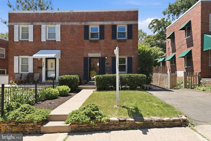 510 26th Rd S, Arlington, VA 22202