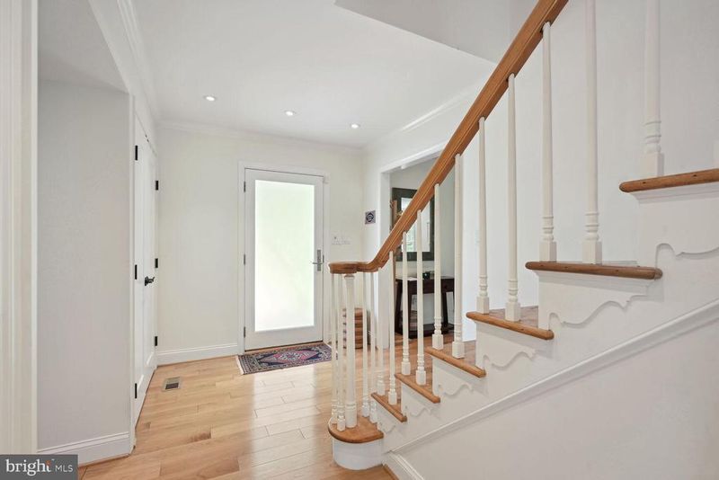 4208 Maple Ter, Chevy Chase, MD 20815
