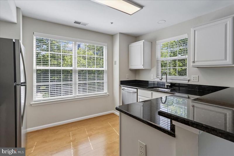 172 Kendrick Pl #24, Gaithersburg, MD 20878
