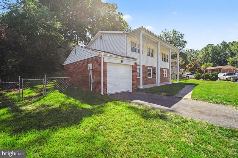 4522 Glendale Rd, Woodbridge, VA 22193