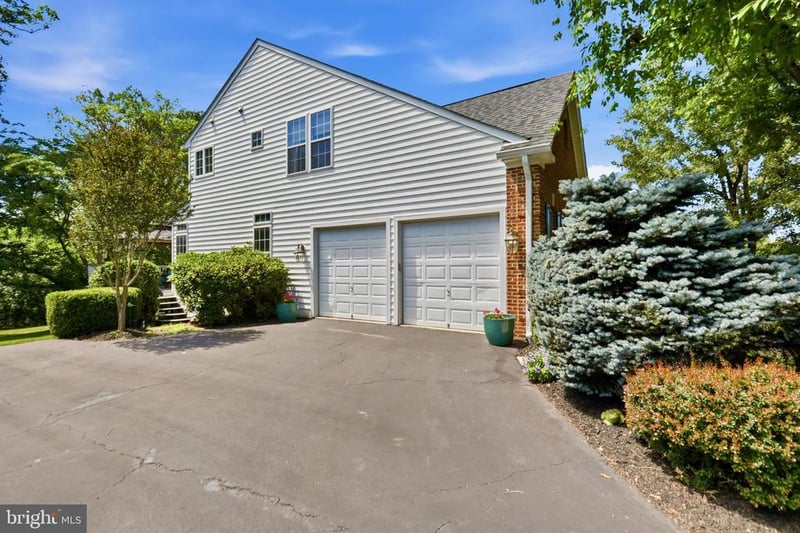 5484 Heredity Ln, Gainesville, VA 20155