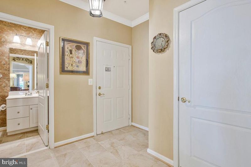 7315 Brookview Rd #207, Elkridge, MD 21075