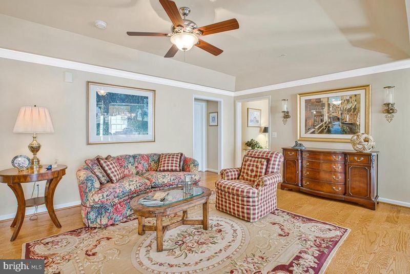 7315 Brookview Rd #207, Elkridge, MD 21075