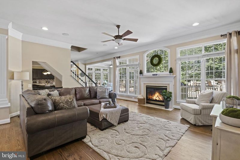 5958 Cody Spring Pl, Haymarket, VA 20169