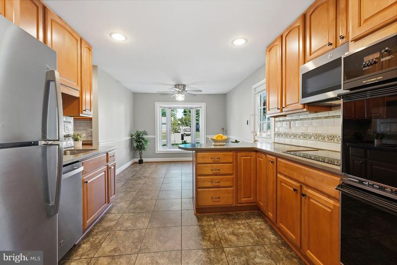 14313 Barkwood Dr, Rockville, MD 20853