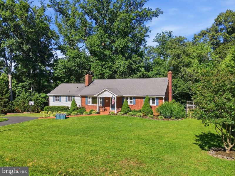 4832 Martin St, Alexandria, VA 22312