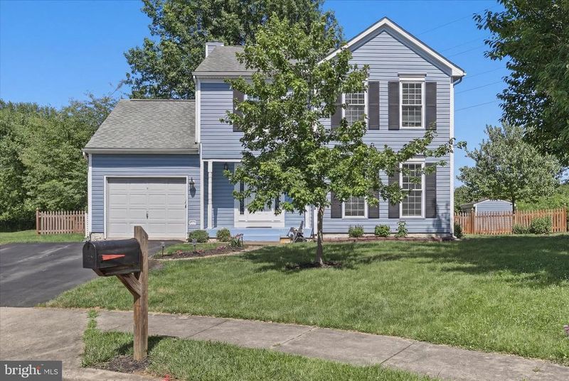 5024 Mallard Ln, Frederick, MD 21703