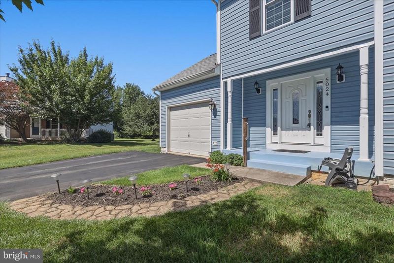 5024 Mallard Ln, Frederick, MD 21703