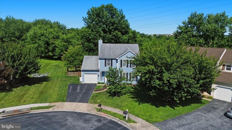 5024 Mallard Ln, Frederick, MD 21703
