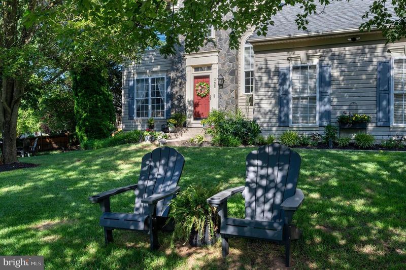 305 Arlington Ct, Severn, MD 21144