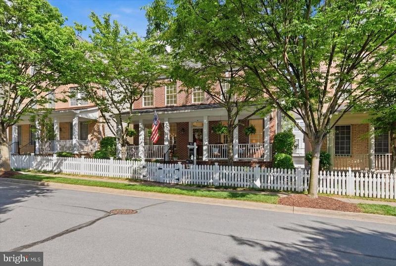 1006 Heritage Fields Ave, Rockville, MD 20850
