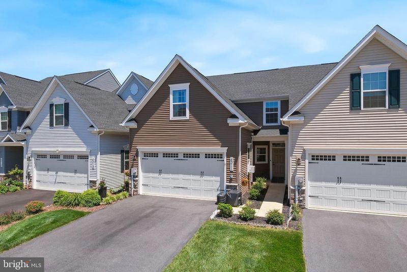 5311 Crape Myrtle Dr, Frederick, MD 21703