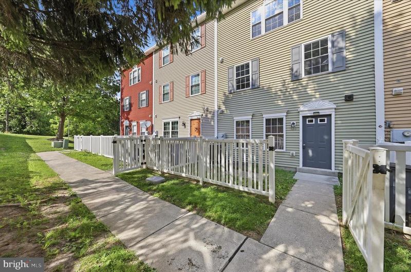 120 N Altamont, Thurmont, MD 21788