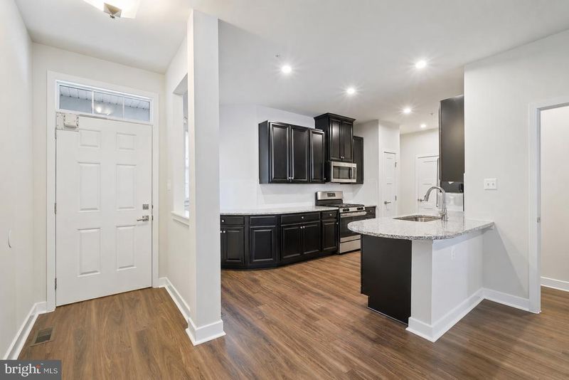 5311 Crape Myrtle Dr, Frederick, MD 21703