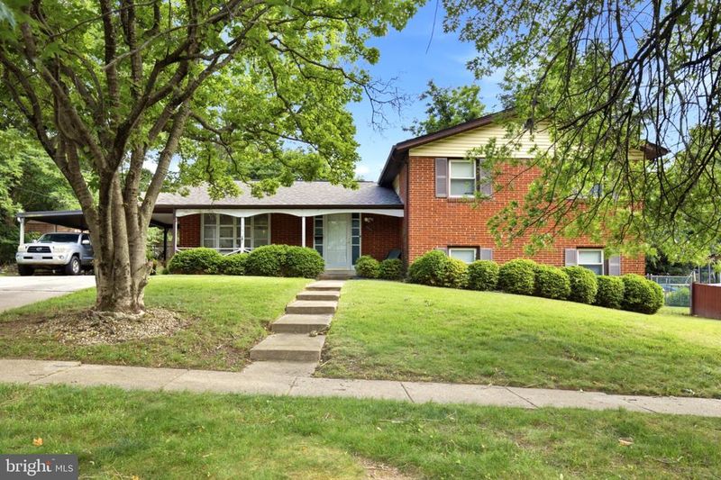 1011 Devere Dr, Silver Spring, MD 20903