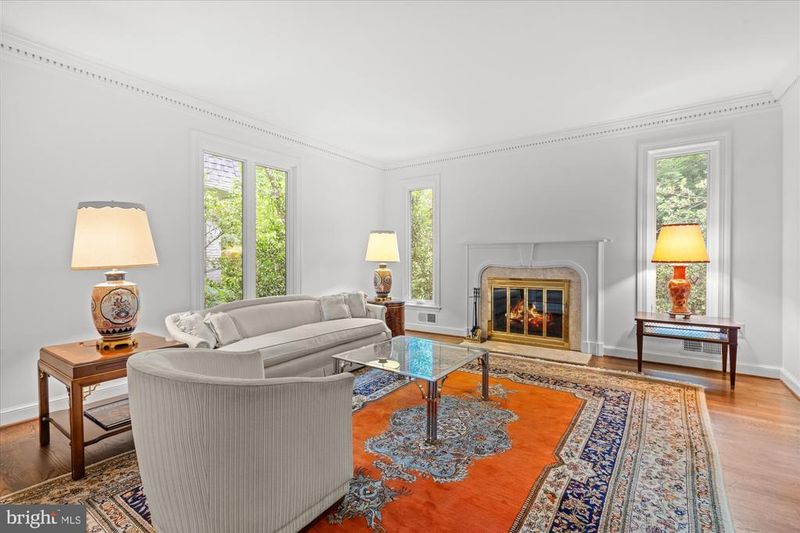 2746 Jenifer St NW, Washington, DC 20015