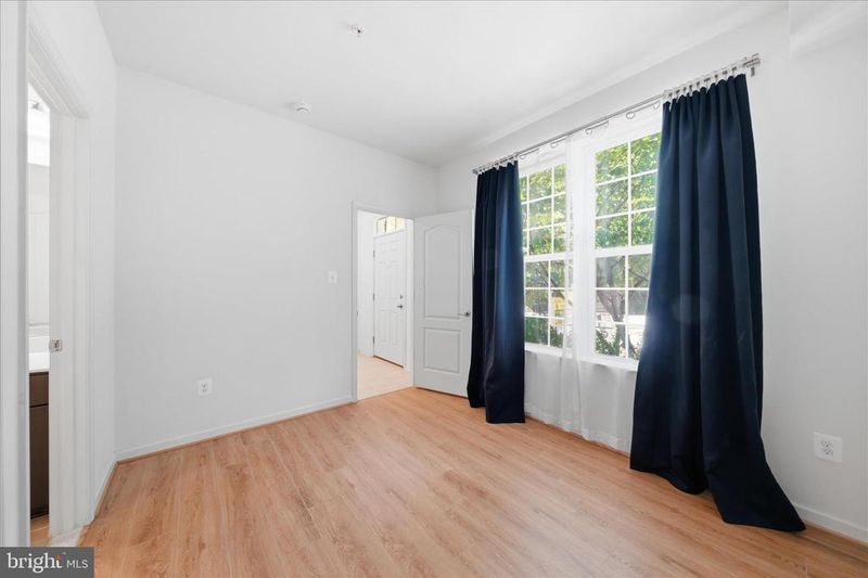 3548 Woodlake Dr #21, Silver Spring, MD 20904