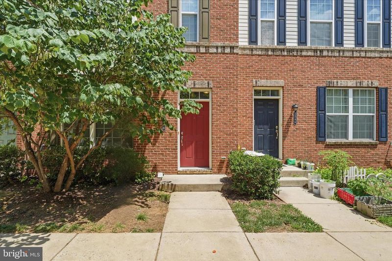 3548 Woodlake Dr #21, Silver Spring, MD 20904