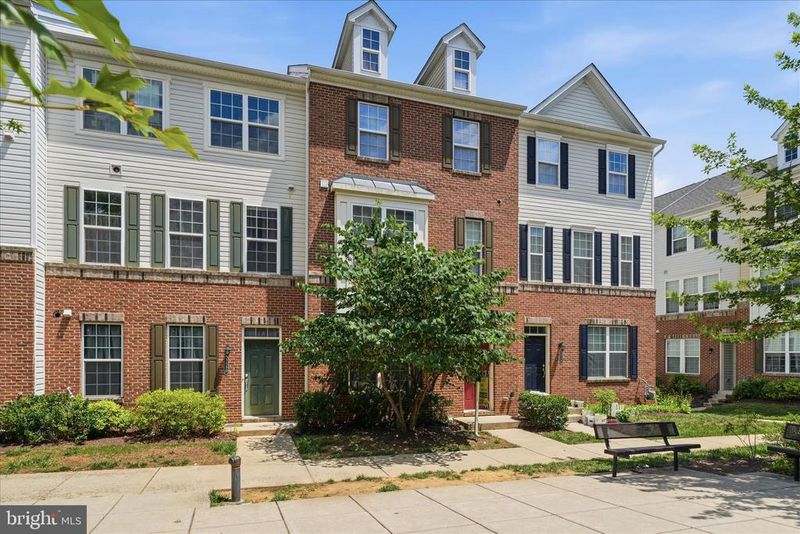 3548 Woodlake Dr #21, Silver Spring, MD 20904