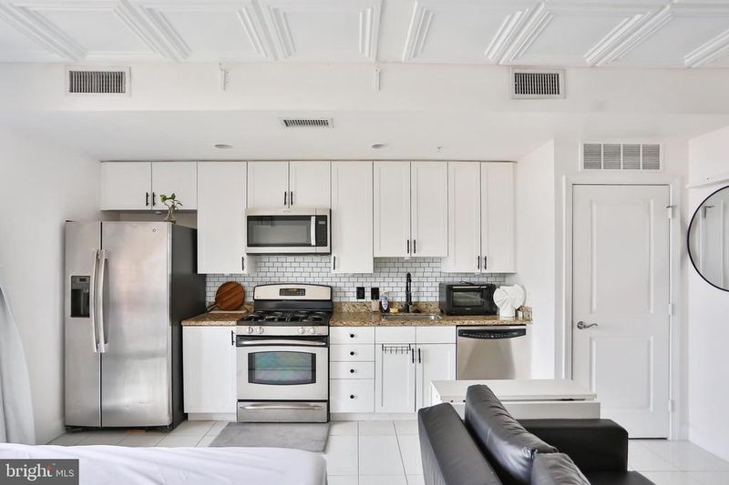 3600 S Glebe Rd #406W, Arlington, VA 22202