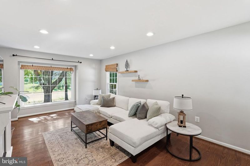 7832 Fordson Rd, Alexandria, VA 22306