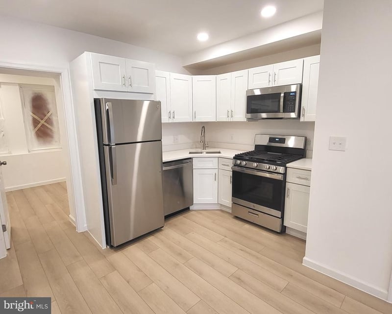 562 24th St NE, Washington, DC 20002