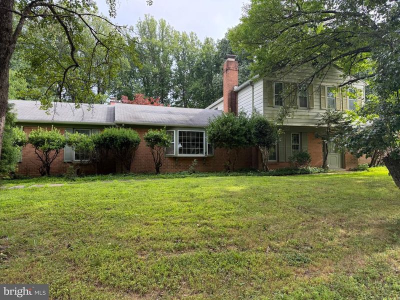 913 Windmill Ln, Silver Spring, MD 20905