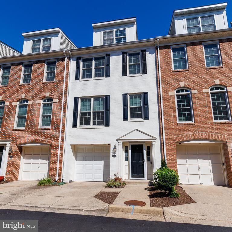 504 N Thomas St #J, Arlington, VA 22203