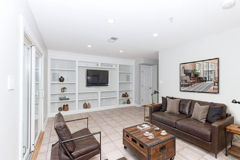 504 N Thomas St #J, Arlington, VA 22203