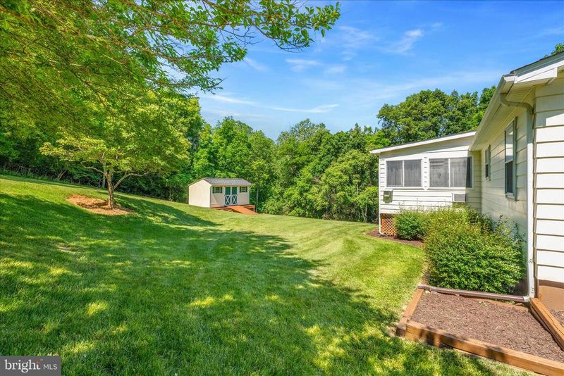 11312 Highland School Rd, Myersville, MD 21773