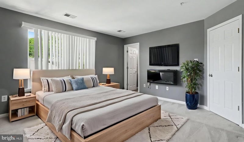 902 Vauxhall, Hyattsville, MD 20785