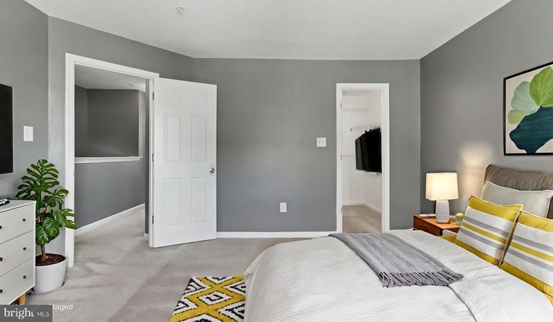 902 Vauxhall, Hyattsville, MD 20785