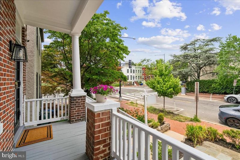 1105 G St SE, Washington, DC 20003