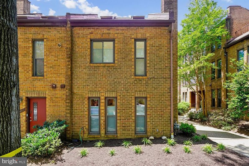4413 7th St N, Arlington, VA 22203