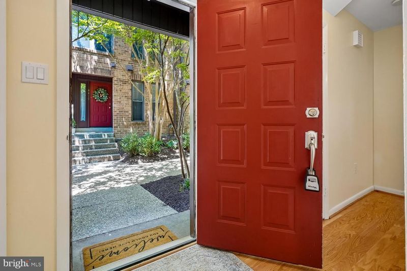 4413 7th St N, Arlington, VA 22203