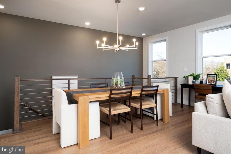 131 Warburton St, Alexandria, VA 22304