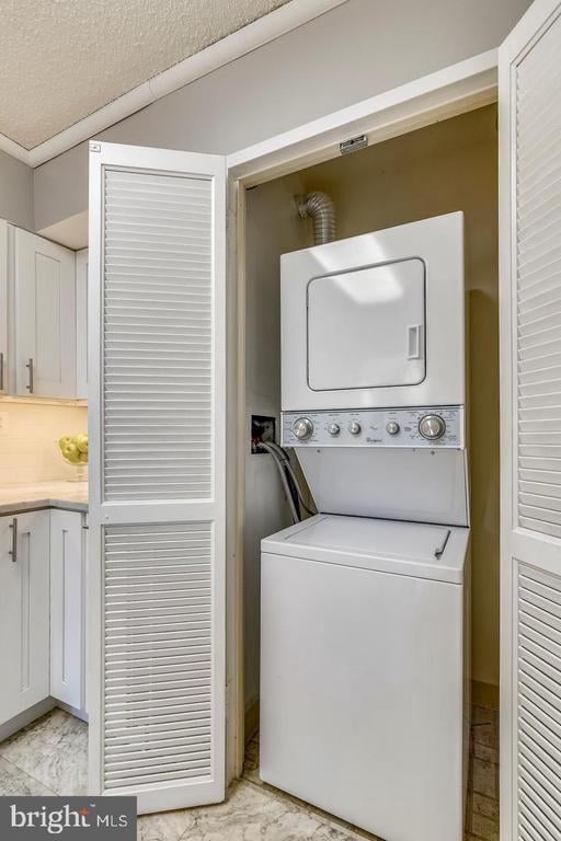 1808 Old Meadow Rd #910, Mclean, VA 22102