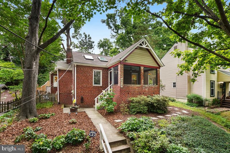 6717 Poplar Ave, Takoma Park, MD 20912