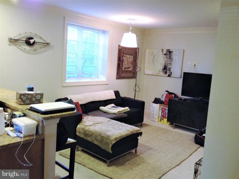 1219 Oronoco St #103, Alexandria, VA 22314