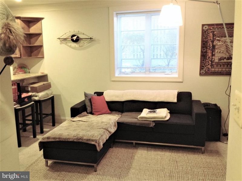 1219 Oronoco St #103, Alexandria, VA 22314