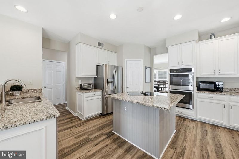 20363 Flushing Meadows Ct, Ashburn, VA 20147