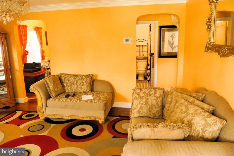 809 Langley Dr, Silver Spring, MD 20901