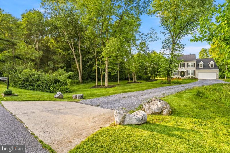 8494 Devon Ln, Walkersville, MD 21793